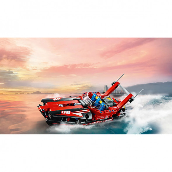 Конструктор LEGO Technic 42089 Моторная лодка в Самаре