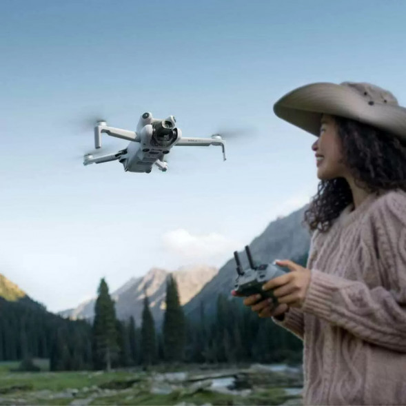 Квадрокоптер DJI Mini 4 Pro Fly More Combo (DJI RC 2) в Самаре